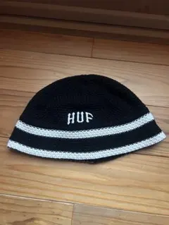 HUF ニット帽 ストライプデザイン 黒・白
