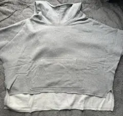 PLST プラステ　グレー フード付き ニットベスト　ポンチョ　オーバーサイズ