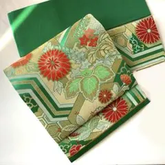 アンティーク　グリーン色 刺繍花柄 名古屋帯