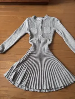 長袖ニットワンピース