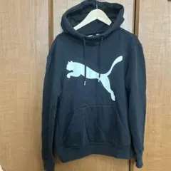 PUMA ダークグレー フード付きパーカー