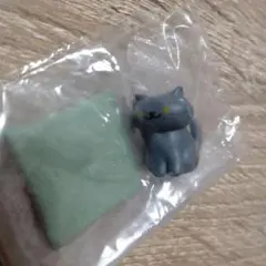 ねこあつめ　つくえのうえでねこあつめ　くろねこさん