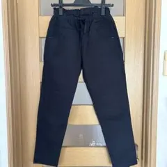 レディース　黒ストレートカットパンツ ゴム入りウエスト