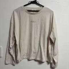 しまむらtal.by yumi. 長袖Tシャツ ロゴ　LL ベージュ