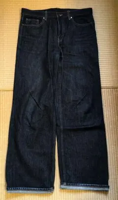 【UNIQLO】ストレートデニム ダークブルー