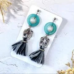 ピアス　イヤリング　ブルーグリーン　パール　ブラックmixタッセル　ハンドメイド
