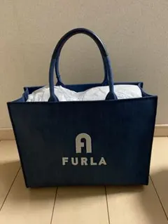 FURLA ダークブルー トートバッグ　Hana様専用のサムネイル