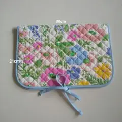 トラベルポーチ