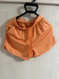 オレンジ・ミントグリーンショートパンツ
