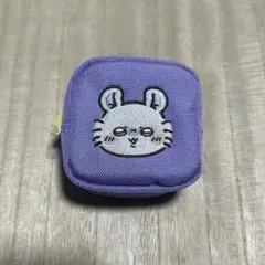 ちいかわ カラビナつき刺繍スクエアミニポーチ モモンガ