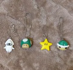 スーパーマリオ キャラクター　ストラップ　4個セット　キーホルダー