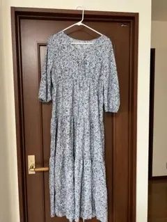 花柄フレアシルエットワンピース