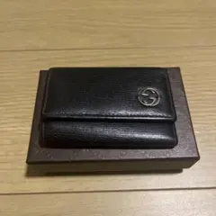 Gucci ブラック レザー キーケース 箱付き