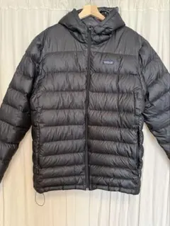 りく様専用patagonia XL ブラック フード付きダウンジャケット