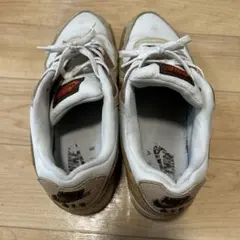 Item thumbnail for item f09482ec-dd29-4f41-8d8d-e1d22b902c9c