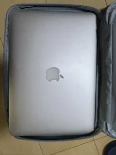 Apple MacBook Air2017のサムネイル