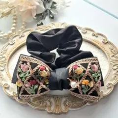 ⭐3048⭐❣️大人可愛い華やかアクセ❣️オリジナル✴インド刺繍リボンシュシュ