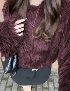 未使用ショート丈シャギーニット