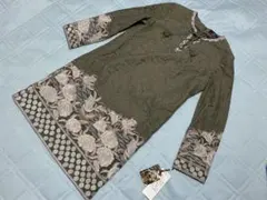 新品☆ グレースコンチネンタルのレースモチーフ刺繍入りカフタンワンピース