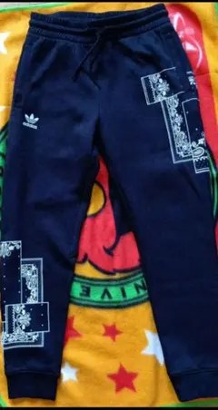 adidas originals ペイズリー柄　メンズジョガーパンツ　　ズボン