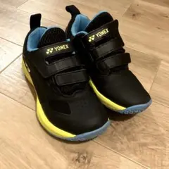 キッズ　テニスシューズ　ヨネックス　18cmのサムネイル