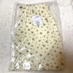 クリーム色 小花柄 タイトスカート 新品