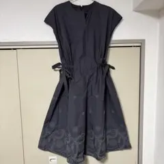 DoCLASSE ウエストリボン付きワンピースのサムネイル