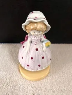 ★可愛いらしい少女の陶器人形 置物 少女 ドット柄 インテリア