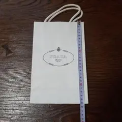 も*も様 PRADA ホワイトショップ袋 約25cm ✕約16cm✕約8cm