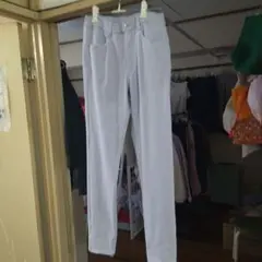 薄紫 カジュアルパンツ バックポケット付き