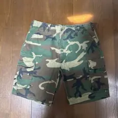 バ*ン様 rothco 迷彩 カーゴショートパンツ Lサイズのサムネイル