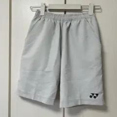 YONEX ライトグレー ハーフパンツ