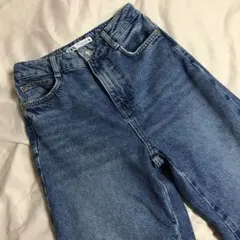 ストレートデニム