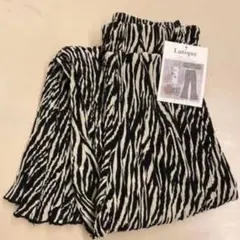 Lutique ゼブラ柄 パンツ Mサイズ　しまむら　フレアパンツ