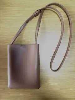 ライトブラウンショルダーバッグ スマホ用