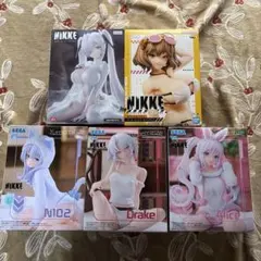 勝利の女神NIKKE フィギュア5体クリアポスター8種アクリルスタンド4種セット