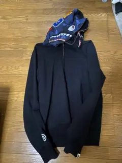 A・BATHING APE SHARK シャークパーカー