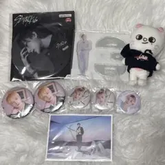 ヒョンジン　グッズ　セット　straykids ジニレット　缶バッチ　アクスタ