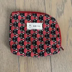 黒猫デザインのファスナー式ポーチ