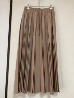 プリーツロングスカート　未使用　タグ付き