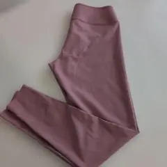 UNIQLO　エアリズム　スポーツウェア レギンス　ヨガ