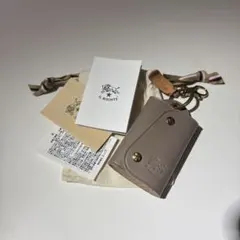 IL BISONTE グレー レザー キーケース