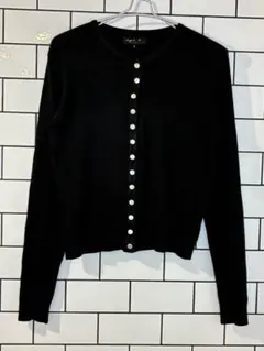 【agnes b.】美品 ブラック カーディガン！のサムネイル