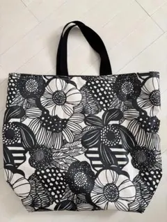 ビックトートバッグ　ラミネート加工(防水)生地使用