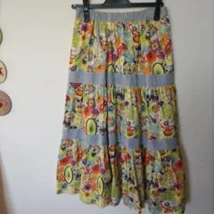 タグ付き　アルベロベロ　　カラフル花柄　 ロングスカートのサムネイル