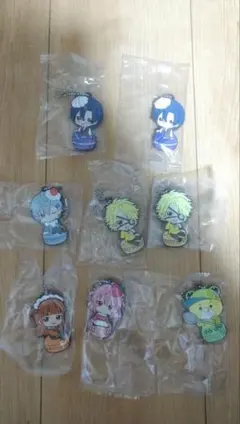 カラフルピーチラバーキーホルダー 8個セット