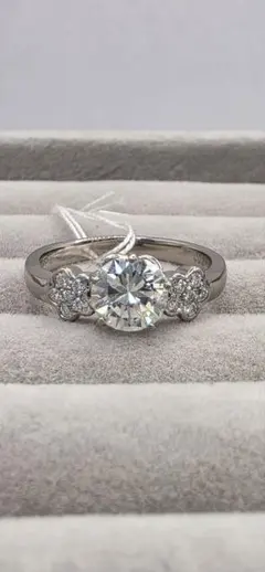 2026年最新】1ct ダイヤモンド リングの人気アイテム - メルカリ