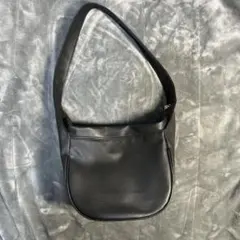 黒レザーショルダーバッグ