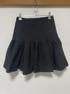 美品　Rirandture バルーンスカート　ブラックのサムネイル