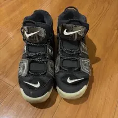 NIKE AIR MORE UPTEMPO スニーカー